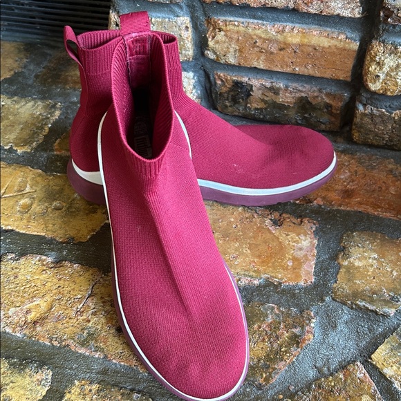 Fitflop Booties. - Picture 3 of 7